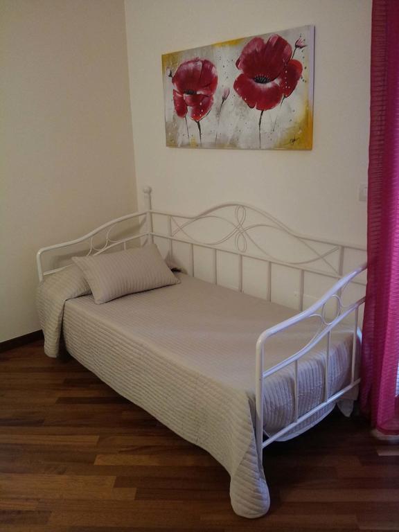 Residenza Piazza Moro Bed and Breakfast Μπάρι Δωμάτιο φωτογραφία
